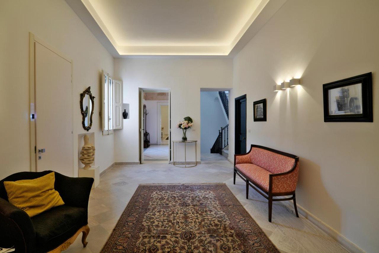 Palazzo Rollo Acomodação com café da manhã Lecce Exterior foto